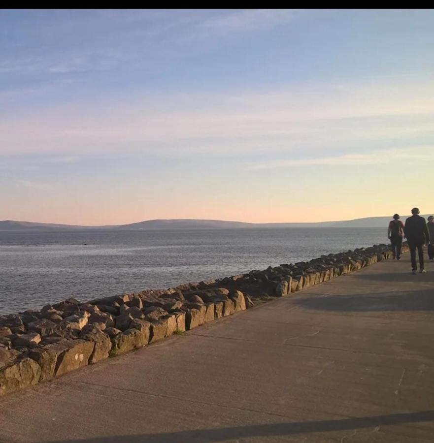 Salthill Village 3 Bed Apartment Galway Eksteriør bilde