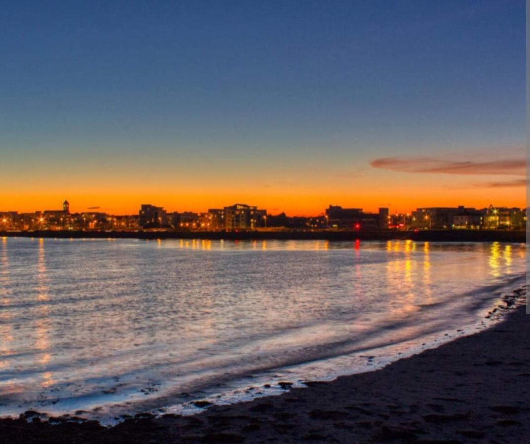 Salthill Village 3 Bed Apartment Galway Eksteriør bilde
